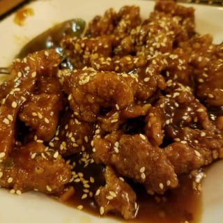 B7. Sesame Beef