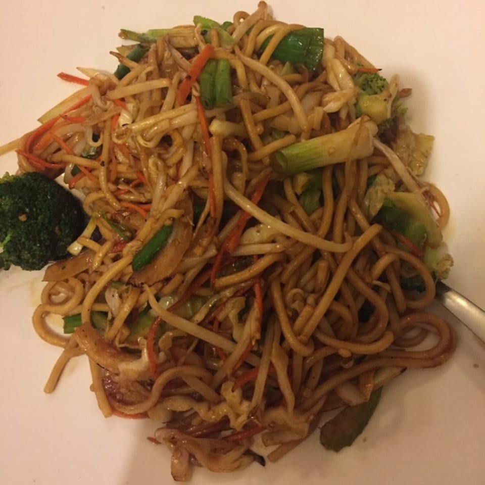 Savor Our Lo Mein
