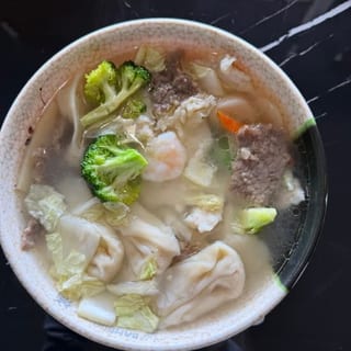 SP2. Warr Wonton Soup